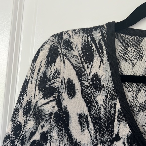 St. John cardigan - Picture 6 of 8